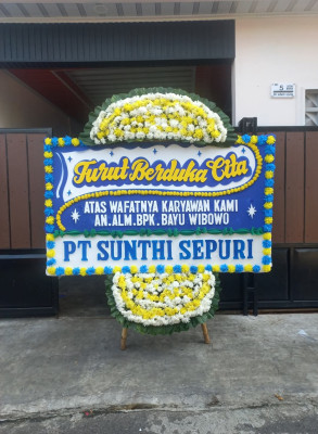 Papan Bunga Duka di Muaragembong